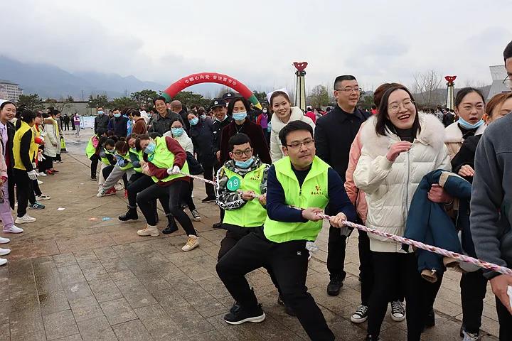 巾帼心向党 奋进展芳华(图5)