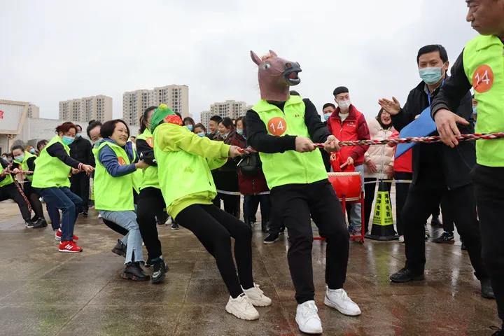 巾帼心向党 奋进展芳华(图2)