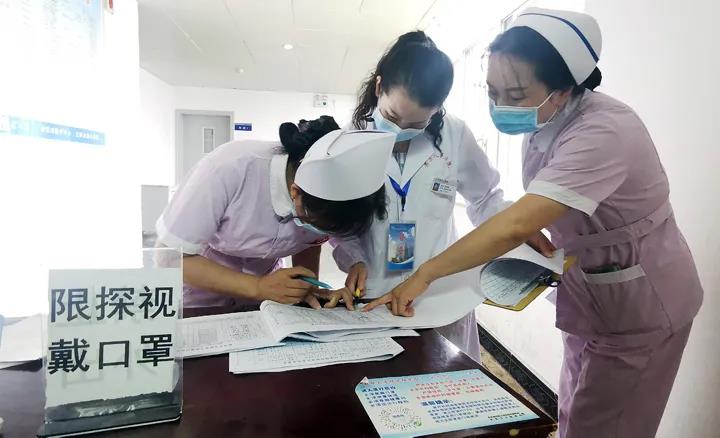 县医院：疫情防控“日督、日报、日改”(图5)