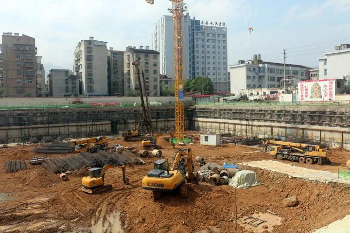 谢晓鸣带队检查我院“两节”安全生产工作(图3)