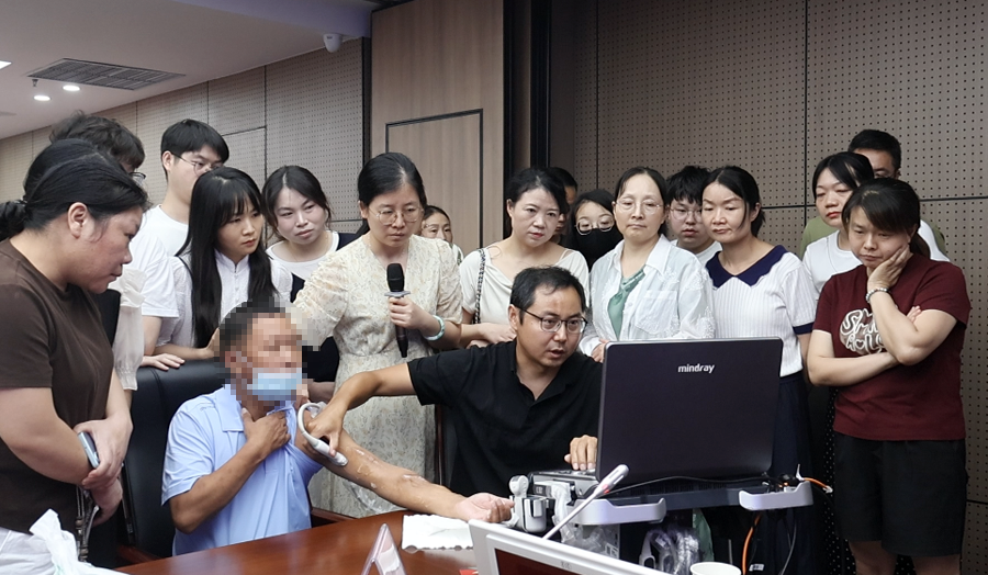 党建联动提质赋能 技术下沉守护健康——十堰动静脉内瘘超声规范化巡讲走进房县(图6)